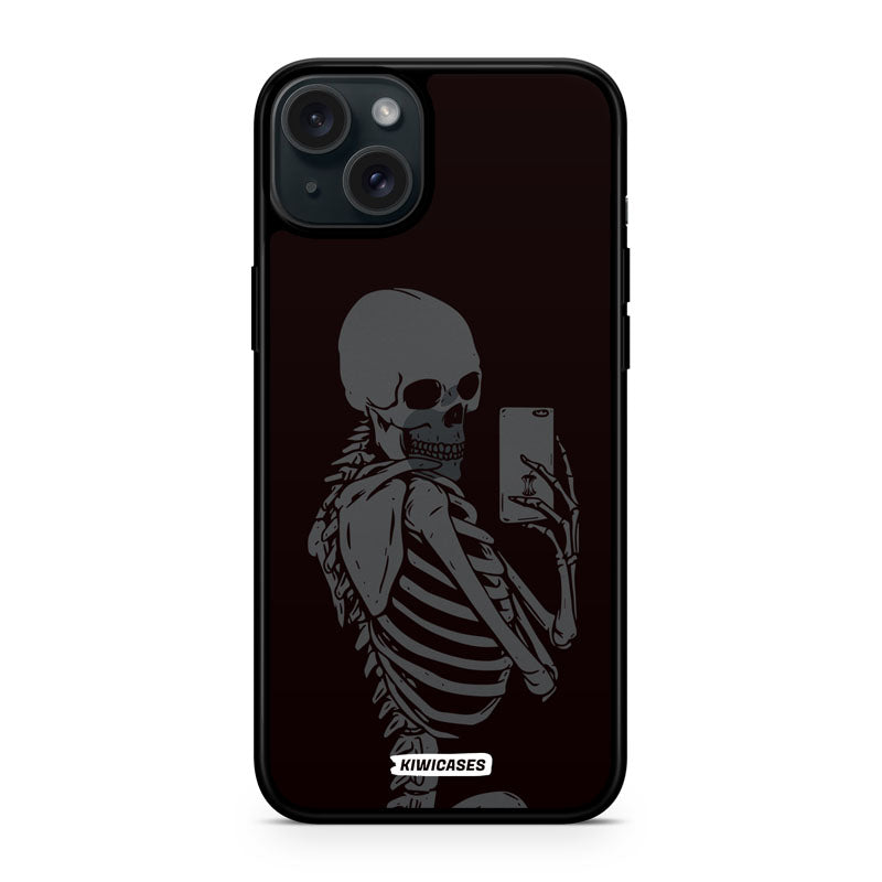 Skeleton Selfie - iPhone 15 Plus